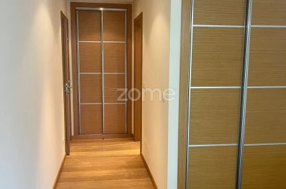 Apartamento T2 para Arrendamento em Benfica