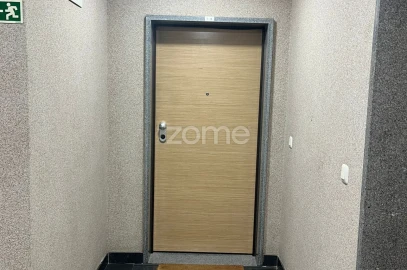 Apartamento T2 para Arrendamento em Benfica