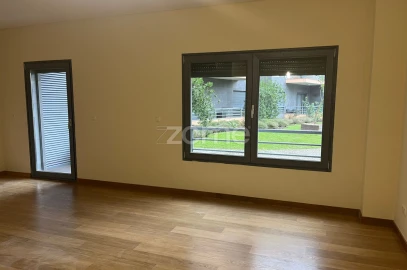 Apartamento T2 para Arrendamento em Benfica