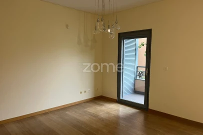 Apartamento T2 para Arrendamento em Benfica
