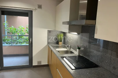 Apartamento T2 para Arrendamento em Benfica
