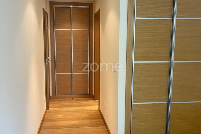Apartamento T2 para Arrendamento em Benfica Foto 36
