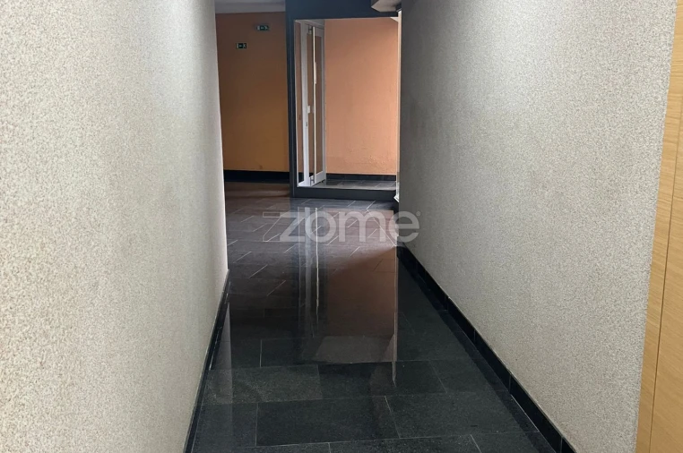 Apartamento T2 para Arrendamento em Benfica Foto 19