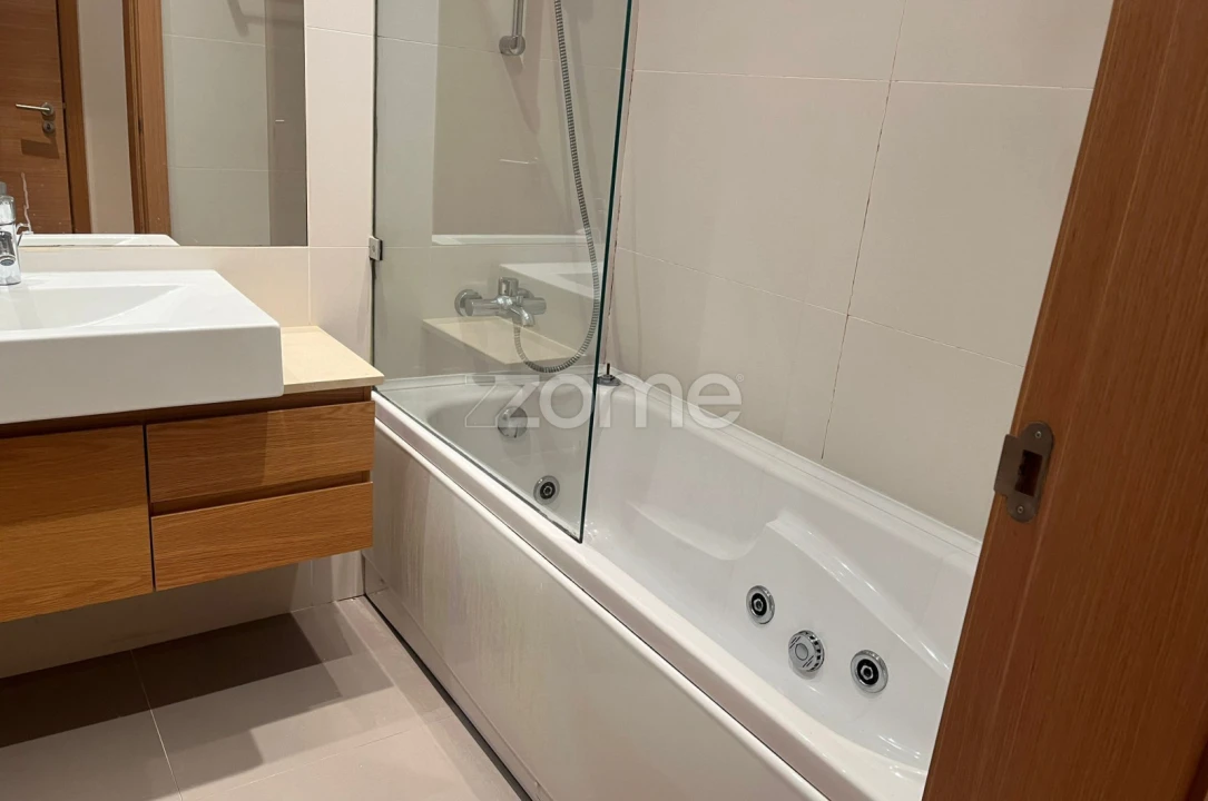 Apartamento T2 para Arrendamento em Benfica Foto 37