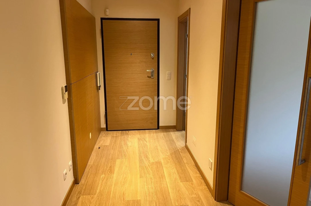 Apartamento T2 para Arrendamento em Benfica Foto 29