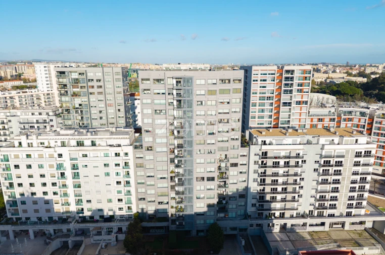 Apartamento T1 para Venda em Alvalade Foto 29