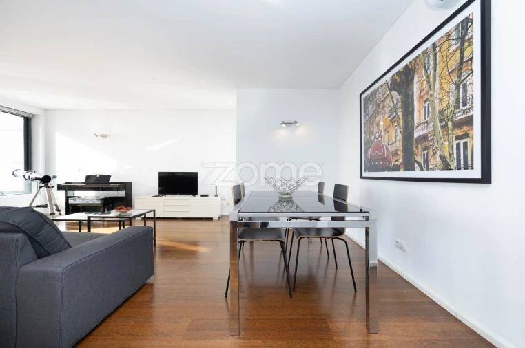 Apartamento T1 para Venda em Alvalade Foto 13