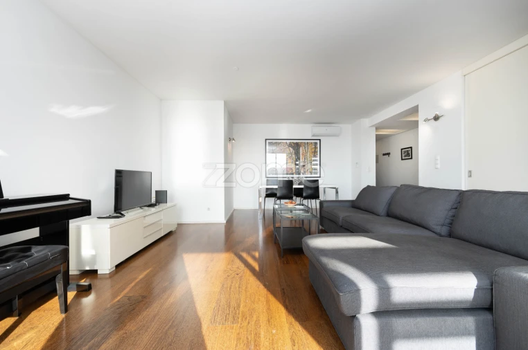 Apartamento T1 para Venda em Alvalade Foto 12