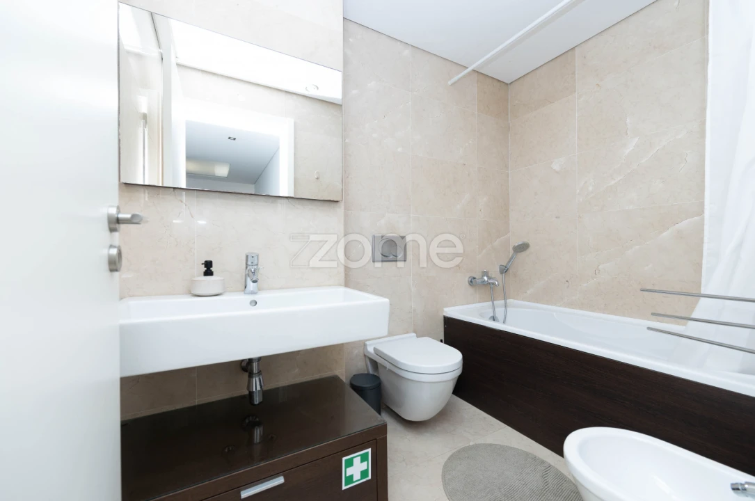 Apartamento T1 para Venda em Alvalade Foto 23