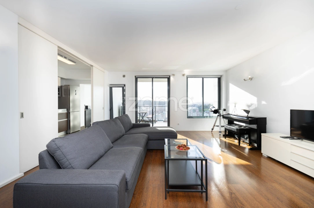 Apartamento T1 para Venda em Alvalade Foto 14