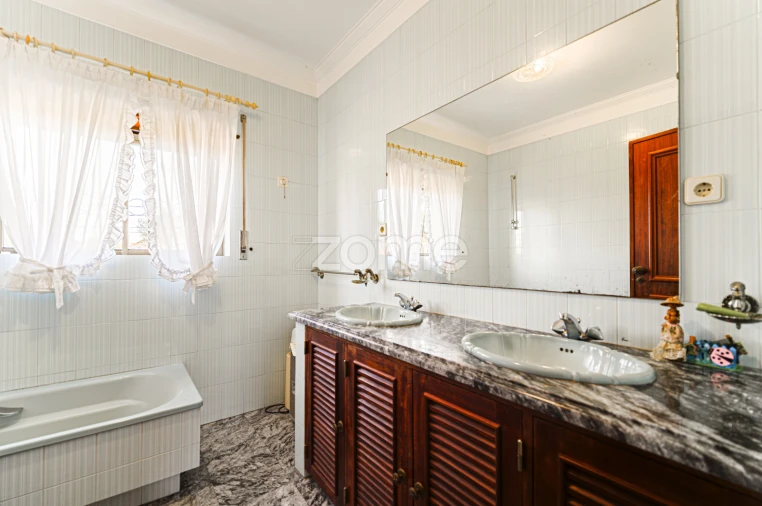 Moradia T4 para Venda em Cascais e Estoril Foto 16