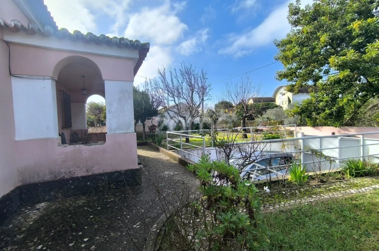 Moradia T4 para Venda em Carnide Foto 45