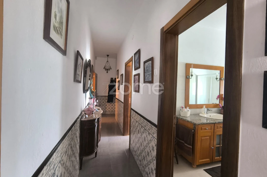 Moradia T4 para Venda em Carnide Foto 12