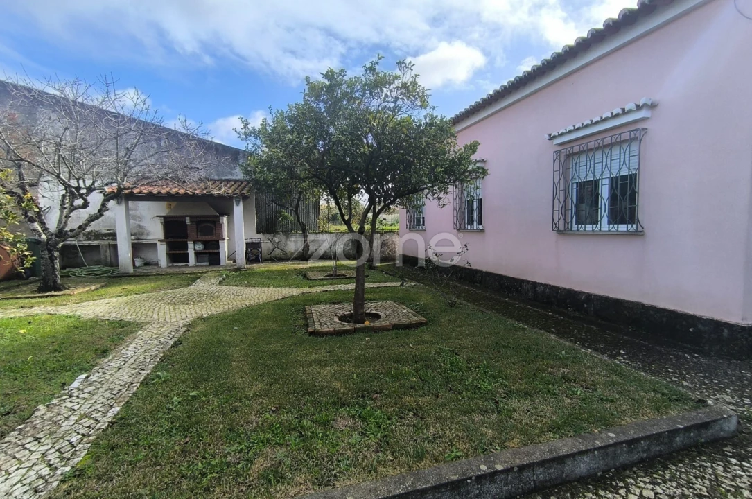 Moradia T4 para Venda em Carnide Foto 42