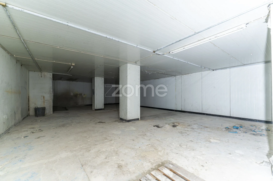 Terreno Comércio / Armazém para Venda em Antas Foto 8