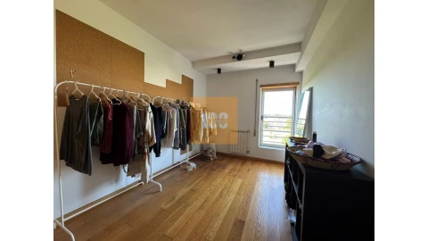 Apartamento T4 para Venda em São Mamede de Infesta e Senhora da Hora