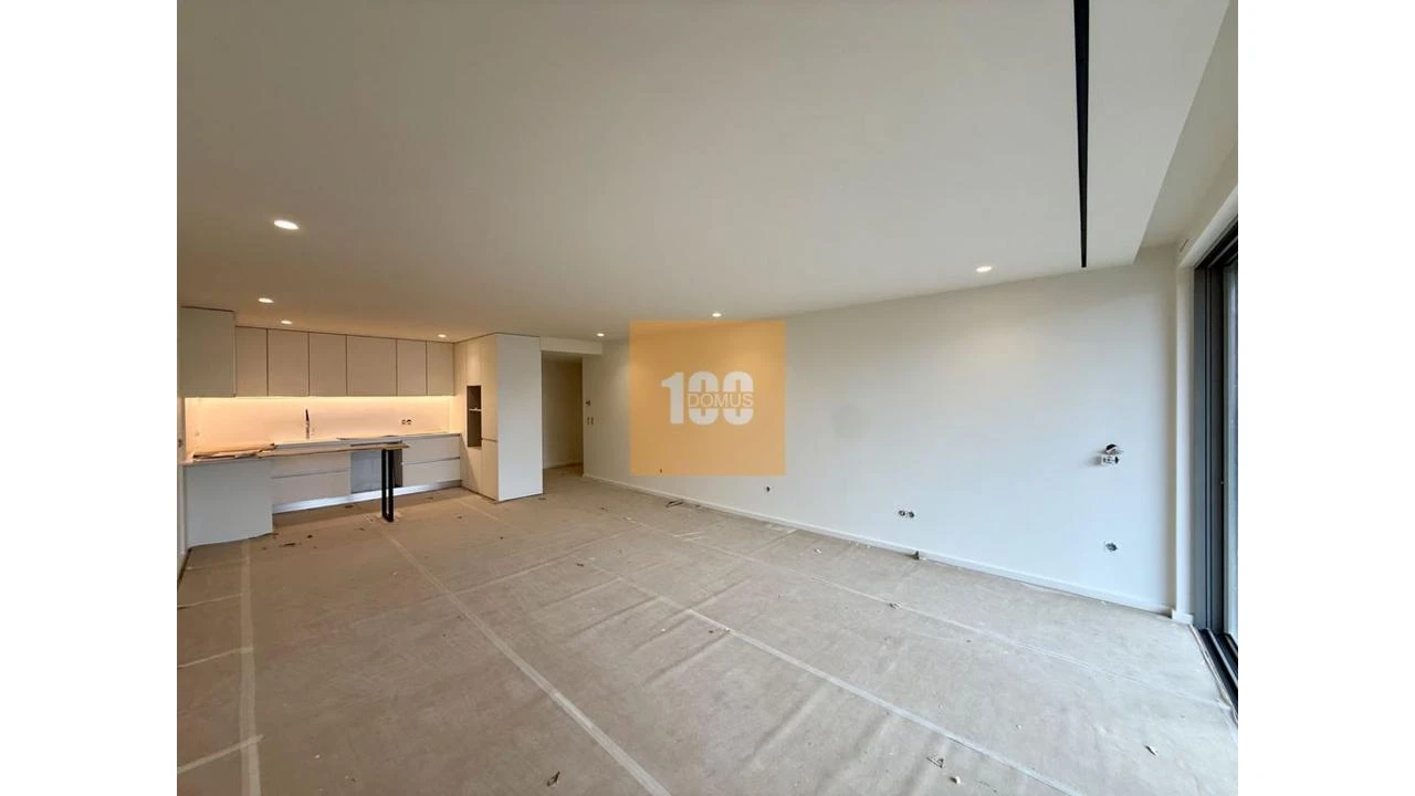 Apartamento T3 para Venda em São Felix da Marinha Foto 4