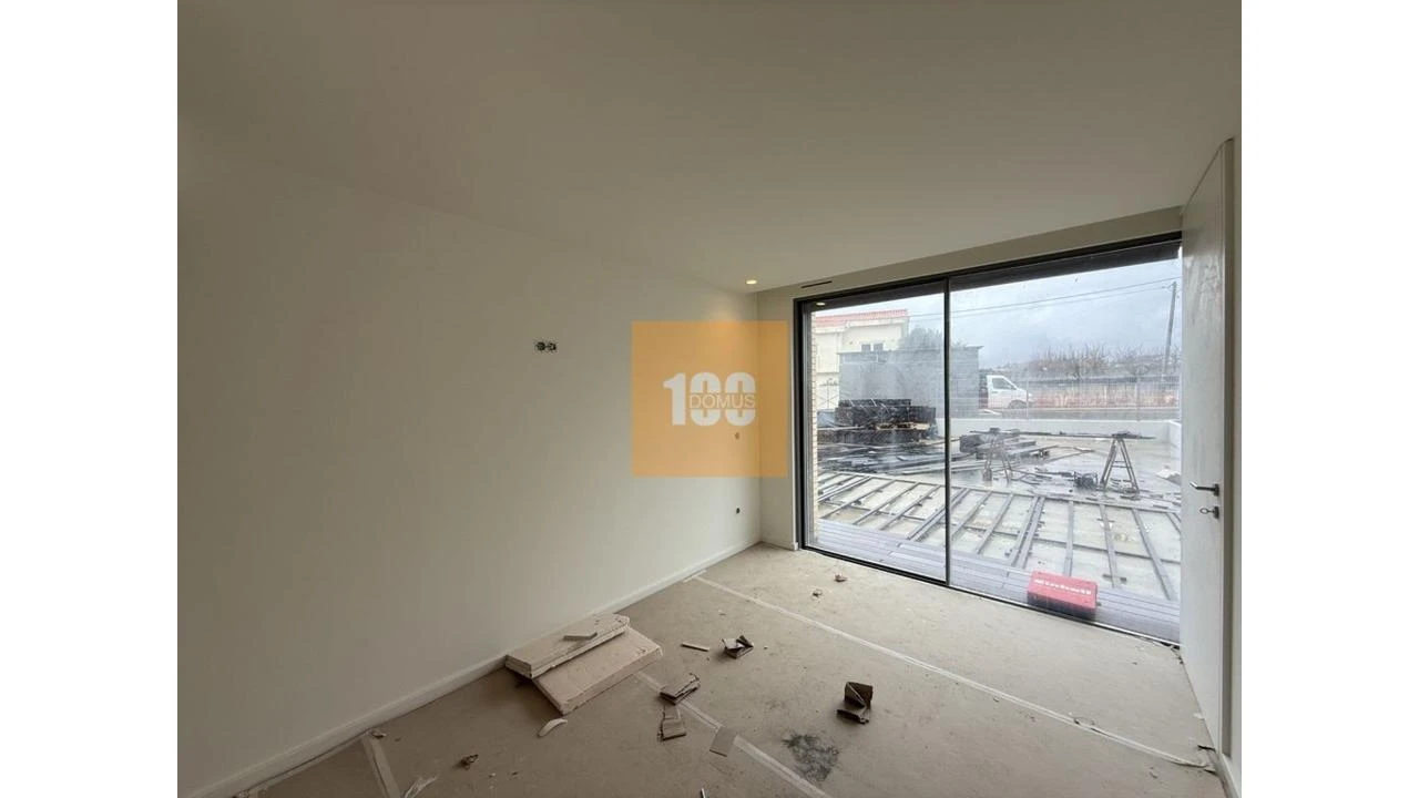 Apartamento T3 para Venda em São Felix da Marinha Foto 16