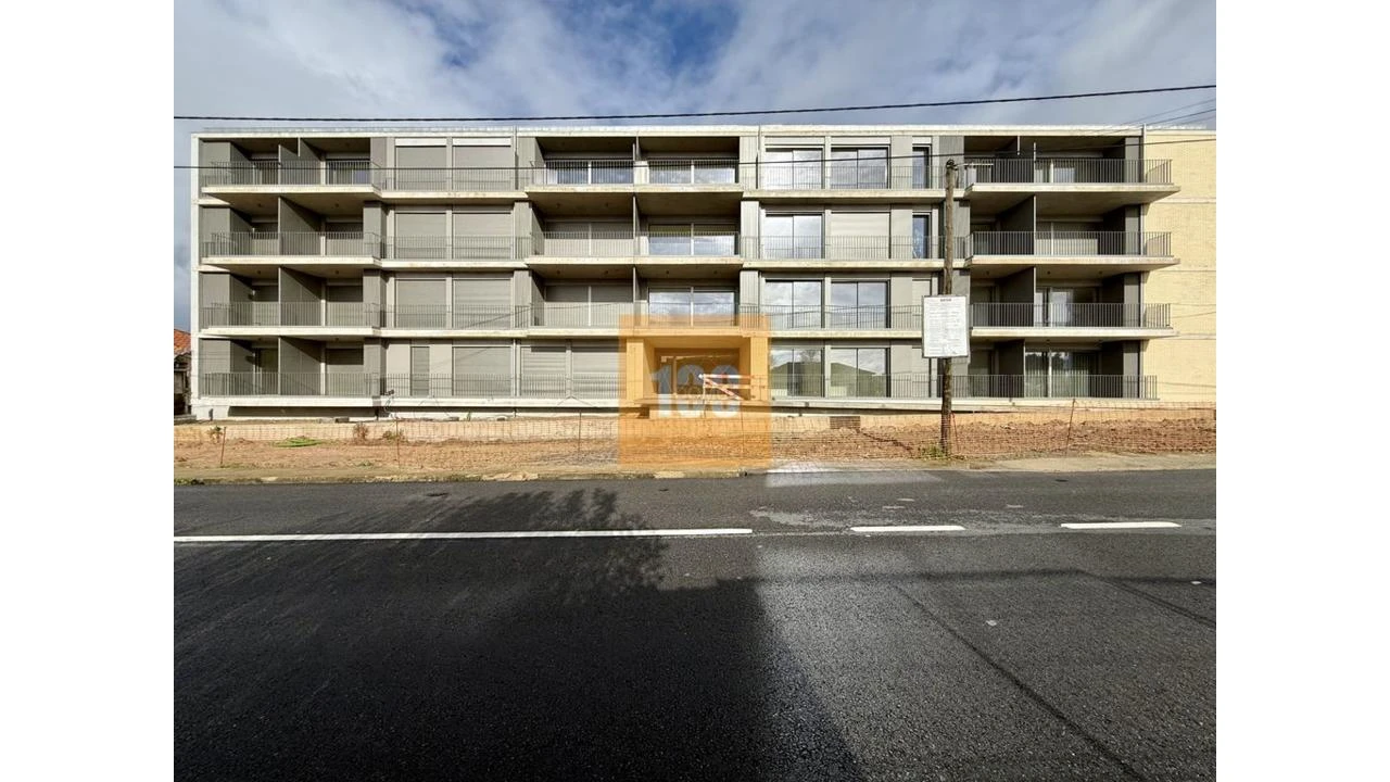 Apartamento T3 para Venda em São Felix da Marinha Foto 1