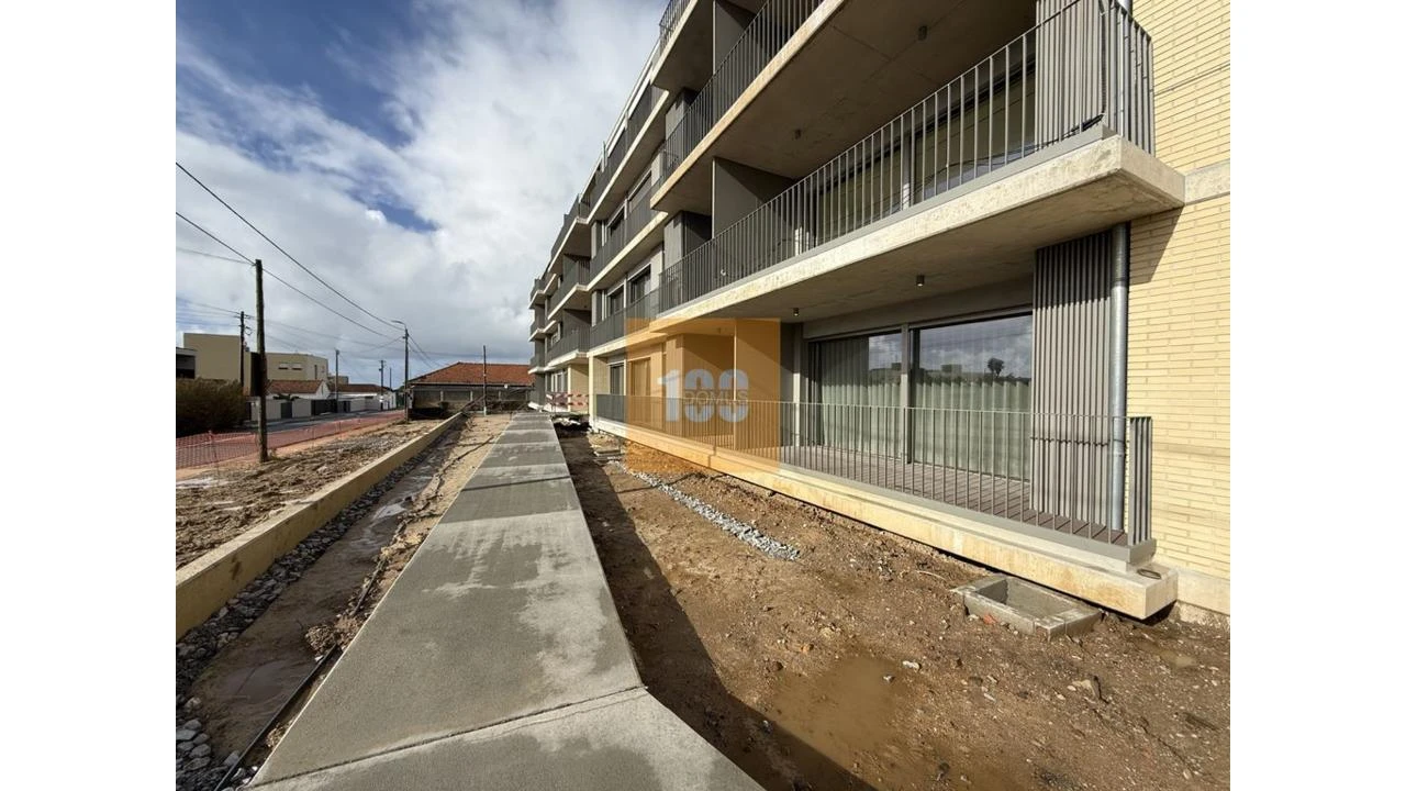 Apartamento T3 para Venda em São Felix da Marinha Foto 34