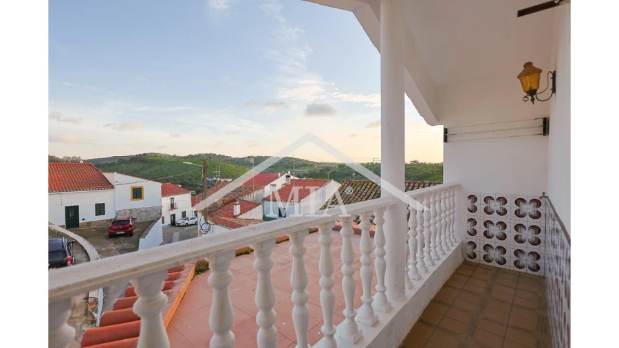 Moradia T4 para Venda em Barrancos Foto 28