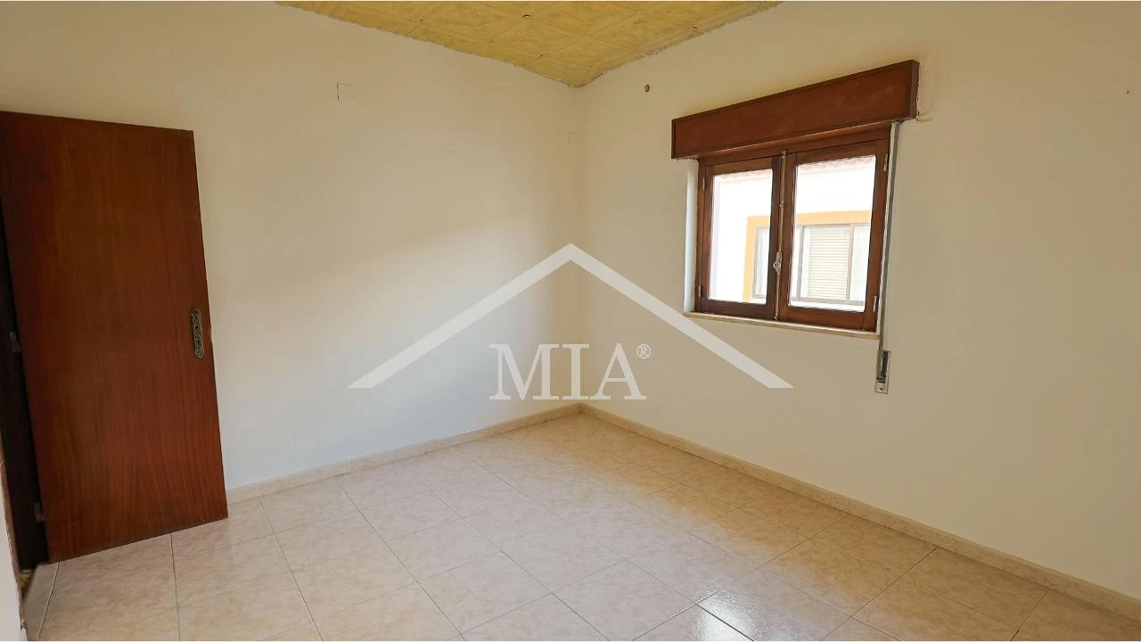 Moradia T4 para Venda em Barrancos Foto 12