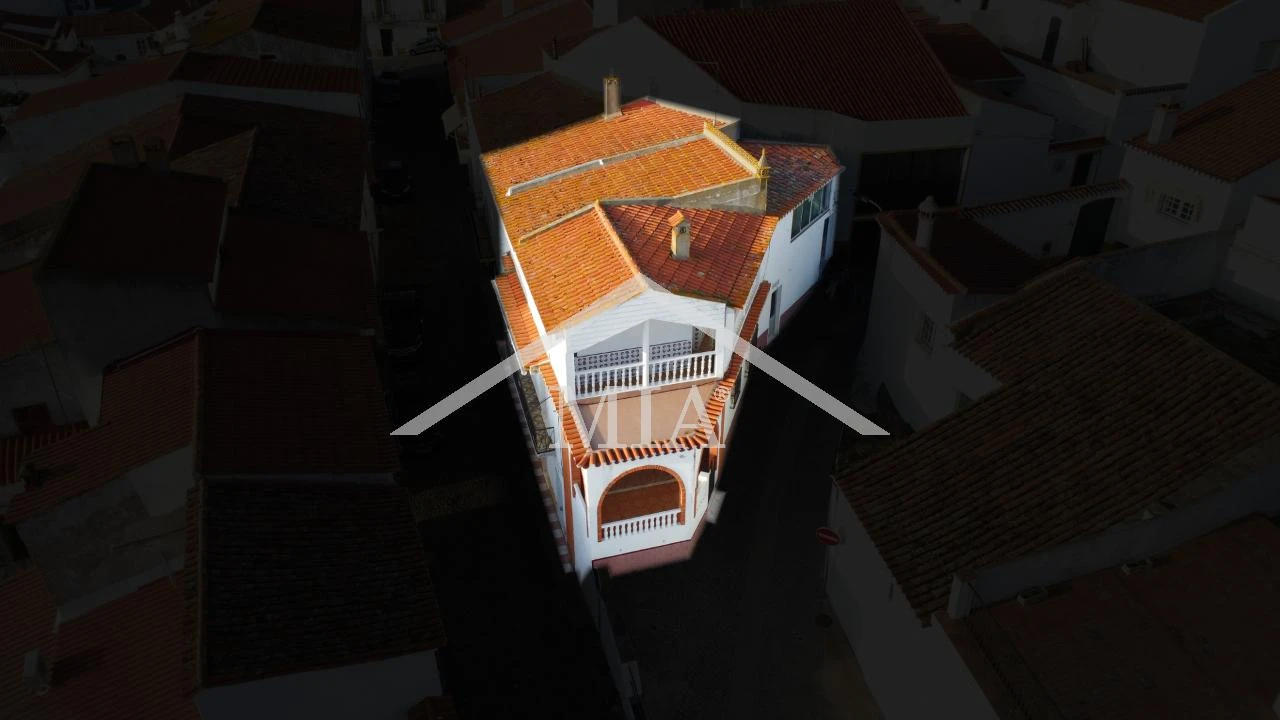 Moradia T4 para Venda em Barrancos Foto 3