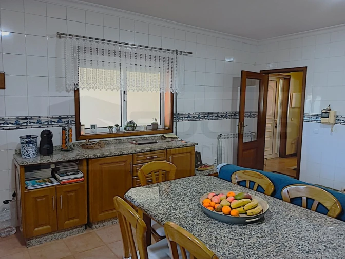 Moradia T4 para Venda em Eixo e Eirol Foto 12