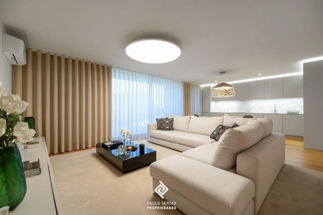 Apartamento T3 para Venda em Santa Marinha e São Pedro da Afurada Foto 2