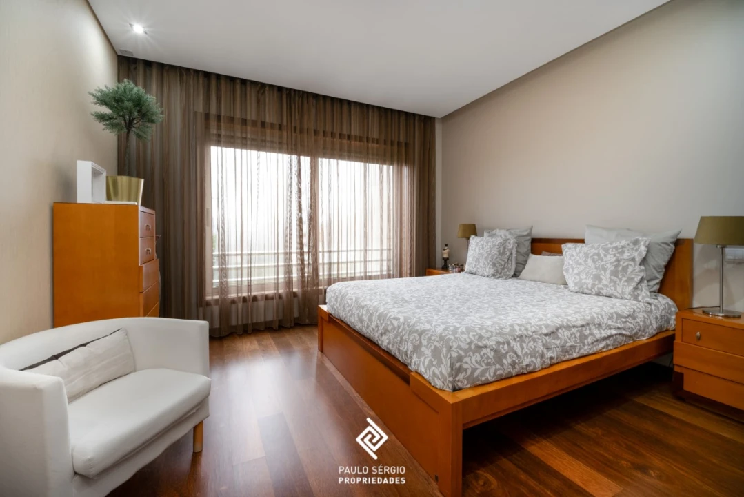 Moradia T3 para Venda em Oliveira do Douro Foto 12