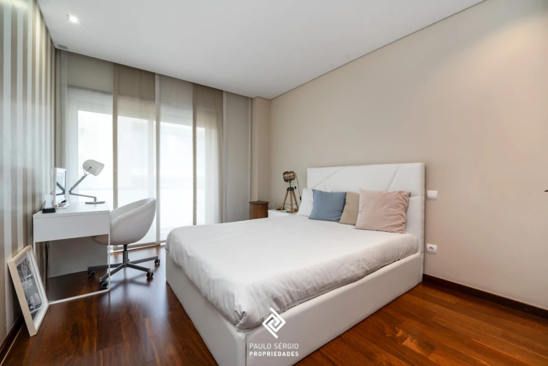 Moradia T3 para Venda em Oliveira do Douro Foto 18