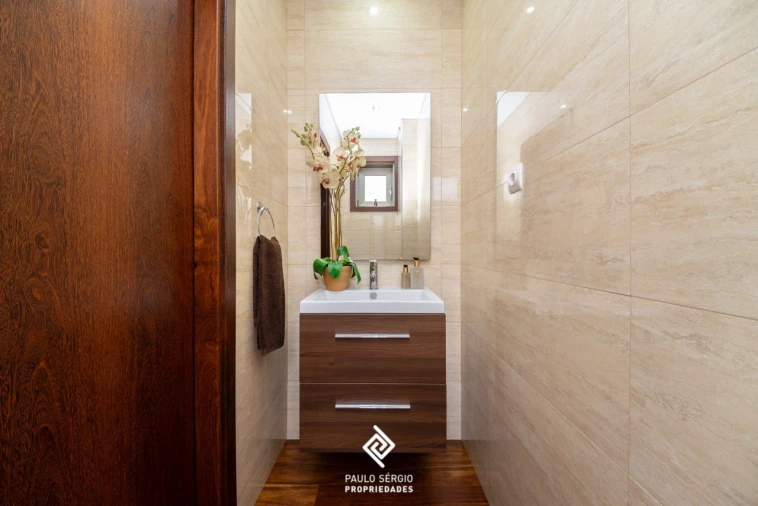 Moradia T3 para Venda em Oliveira do Douro Foto 10