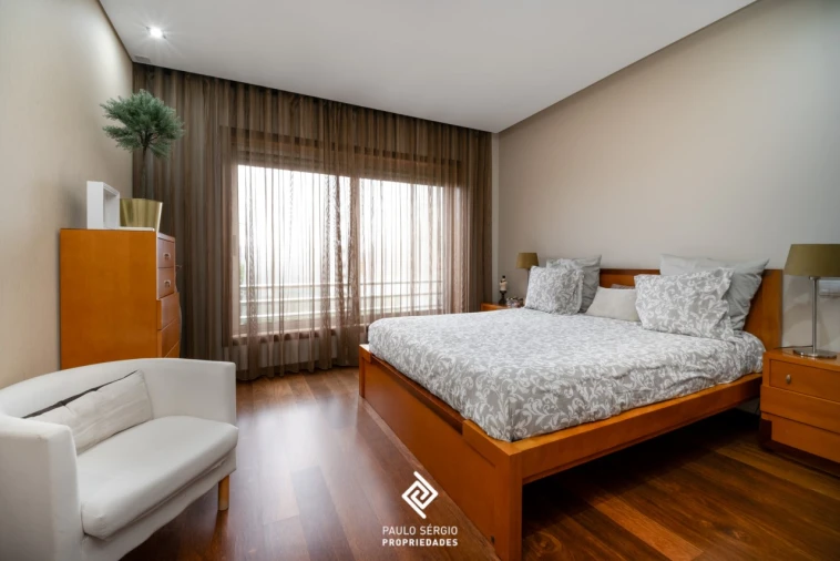 Moradia T3 para Venda em Oliveira do Douro Foto 12