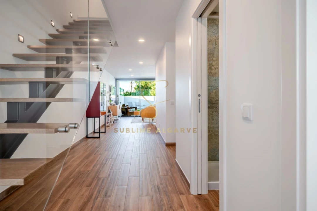 Moradia T4 para Venda em Alvor Foto 16