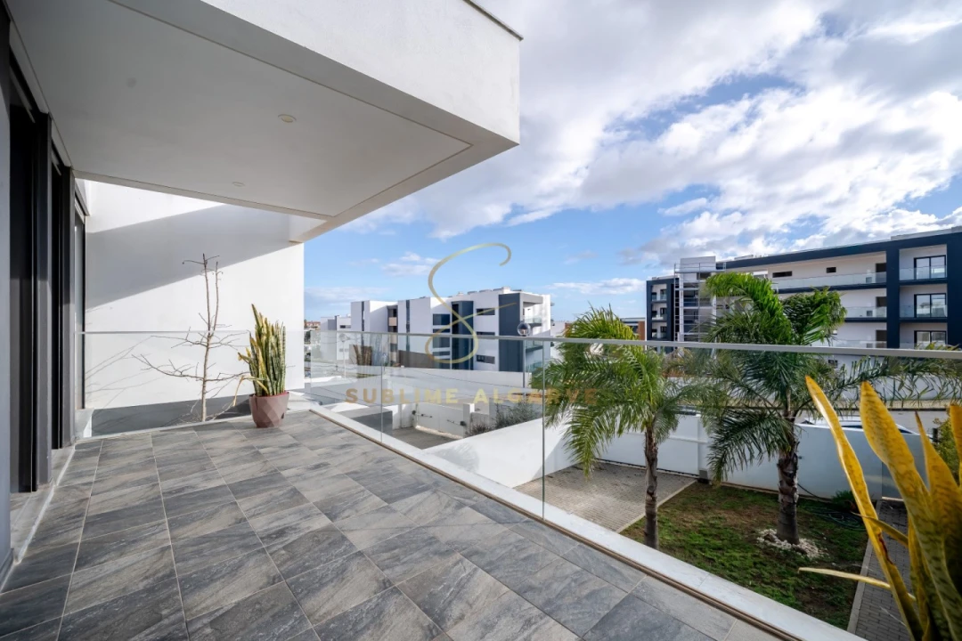 Moradia T4 para Venda em Alvor Foto 17