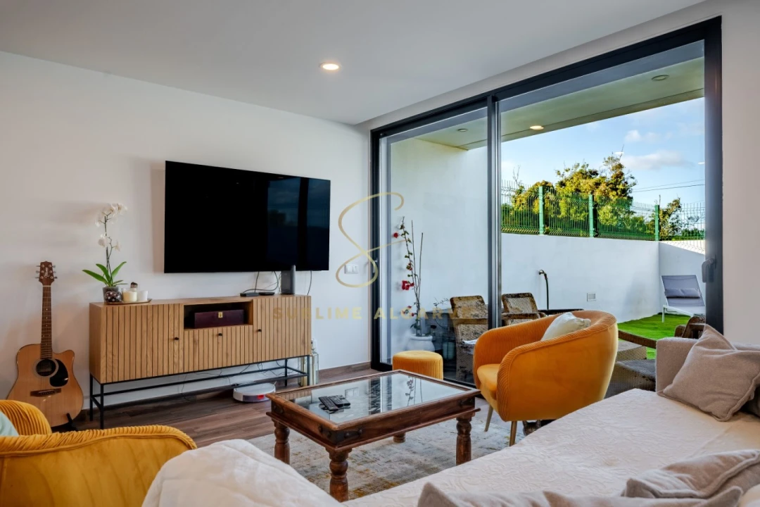 Moradia T4 para Venda em Alvor Foto 8