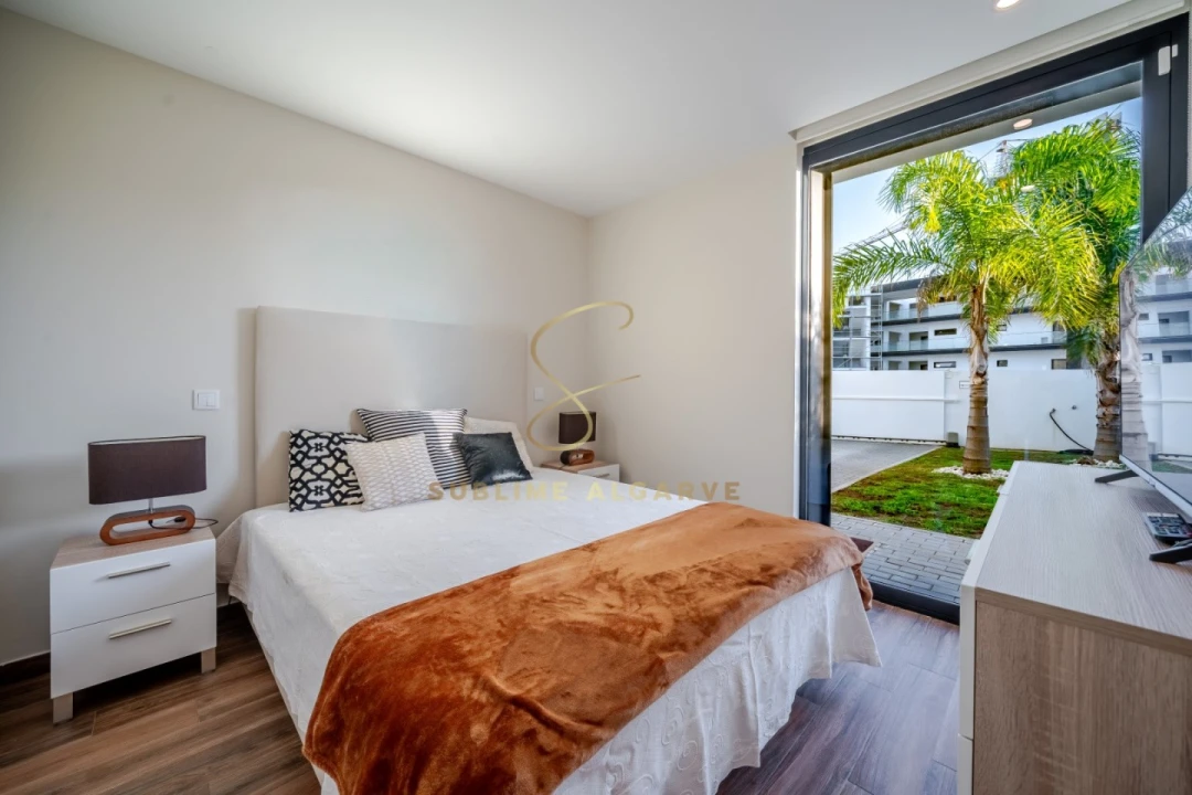 Moradia T4 para Venda em Alvor Foto 39