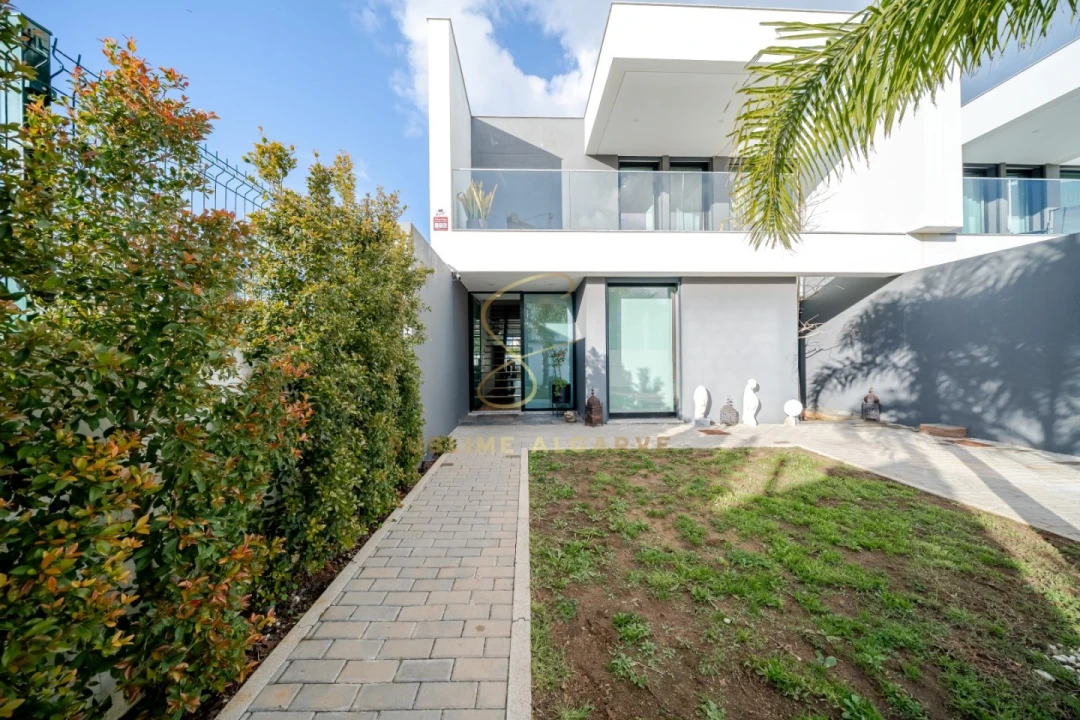 Moradia T4 para Venda em Alvor Foto 41