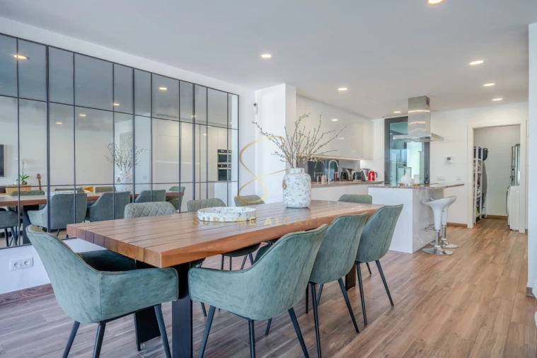 Moradia T4 para Venda em Alvor Foto 9