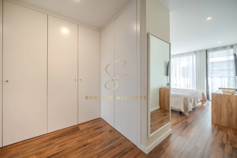 Moradia T4 para Venda em Alvor Foto 17