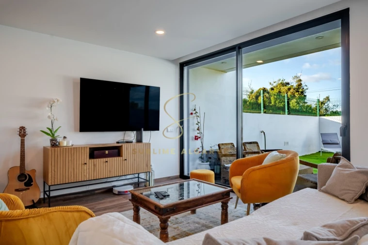 Moradia T4 para Venda em Alvor Foto 8