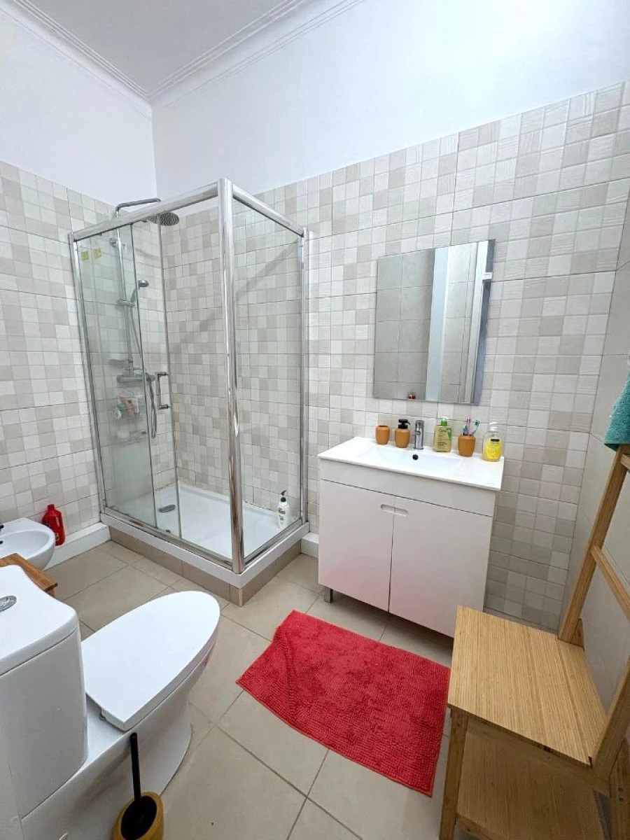 Quarto para Arrendamento em Arroios Foto 10