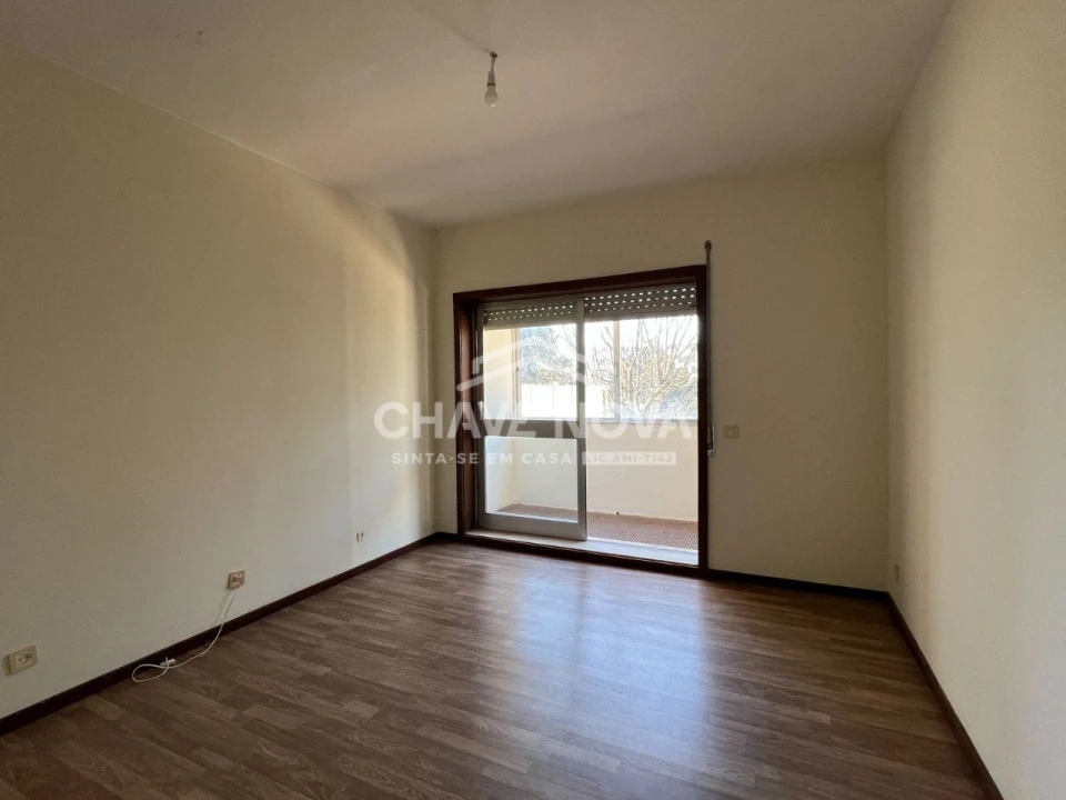 Apartamento T1 para Venda em Arcozelo Foto 2