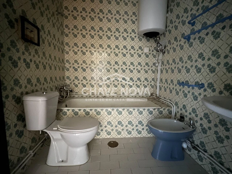 Apartamento T1 para Venda em Arcozelo Foto 3