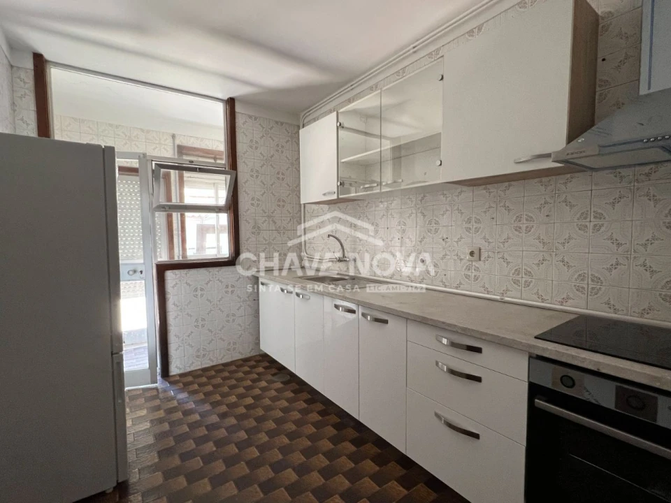 Apartamento T1 para Venda em Arcozelo Foto 8