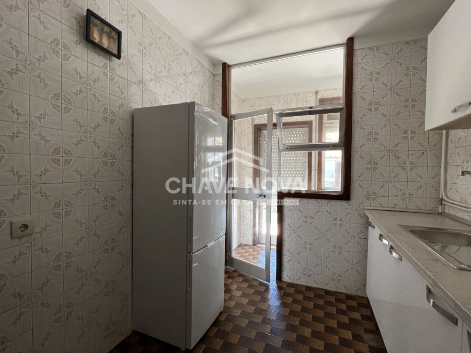 Apartamento T1 para Venda em Arcozelo Foto 9