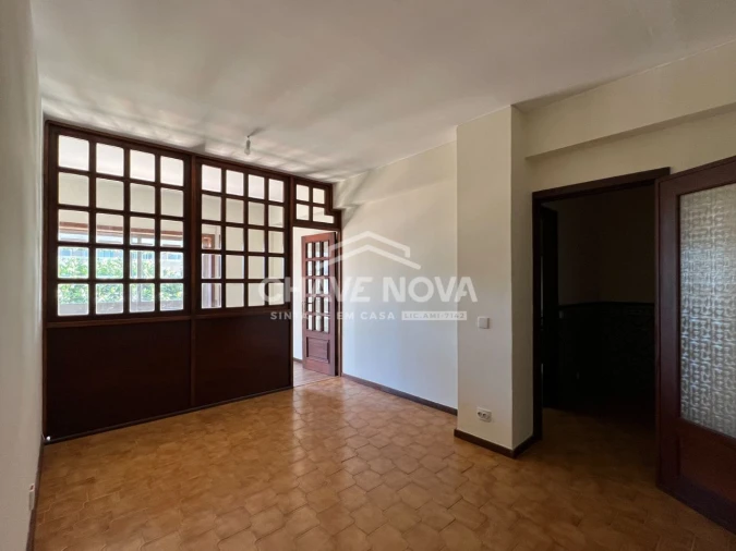 Apartamento T1 para Venda em Arcozelo Foto 4