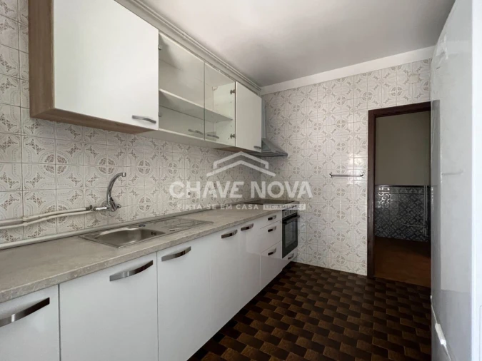 Apartamento T1 para Venda em Arcozelo Foto 11