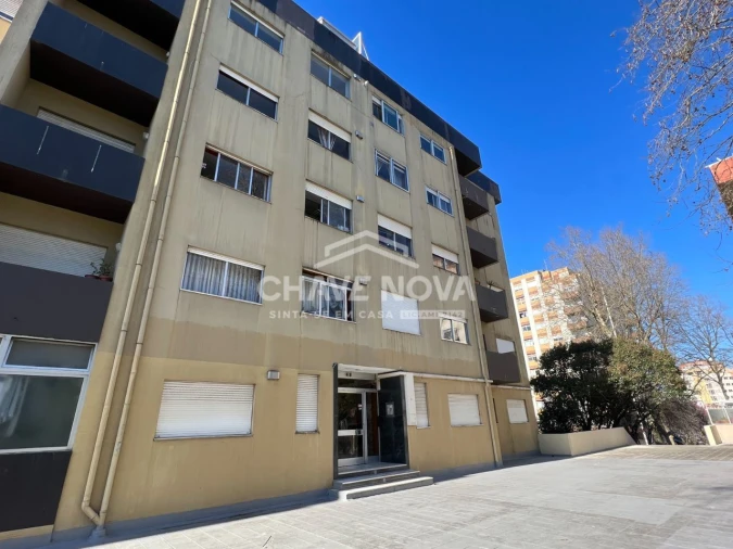 Apartamento T1 para Venda em Arcozelo Foto 13