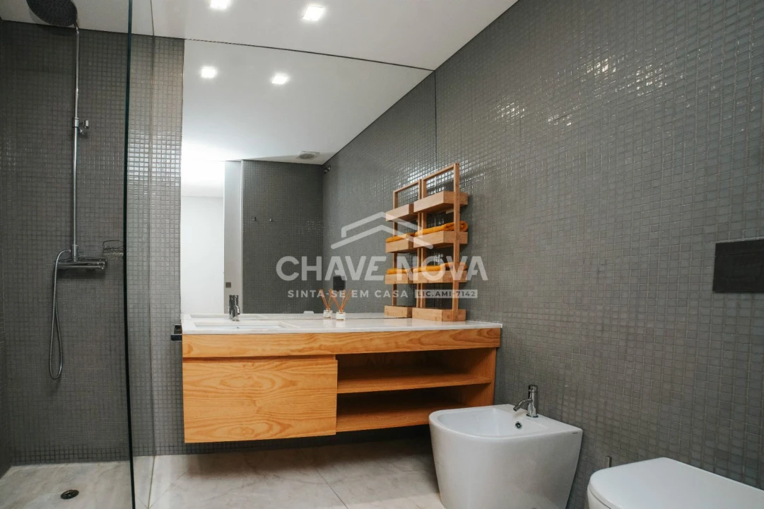 Apartamento T1 para Arrendamento em Cedofeita, Santo Ildefonso, Sé, Miragaia, São Nicolau e Vitória Foto 15